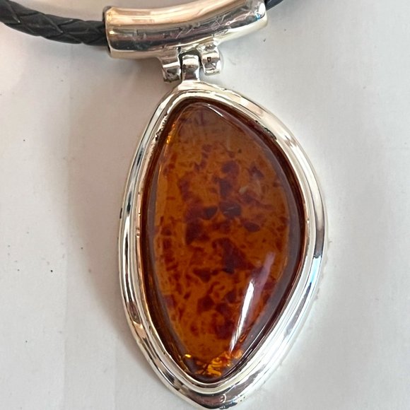 Faux Amber Silver Tone Pendant Leather Braided Cord Chain Necklace - Picture 2 of 4